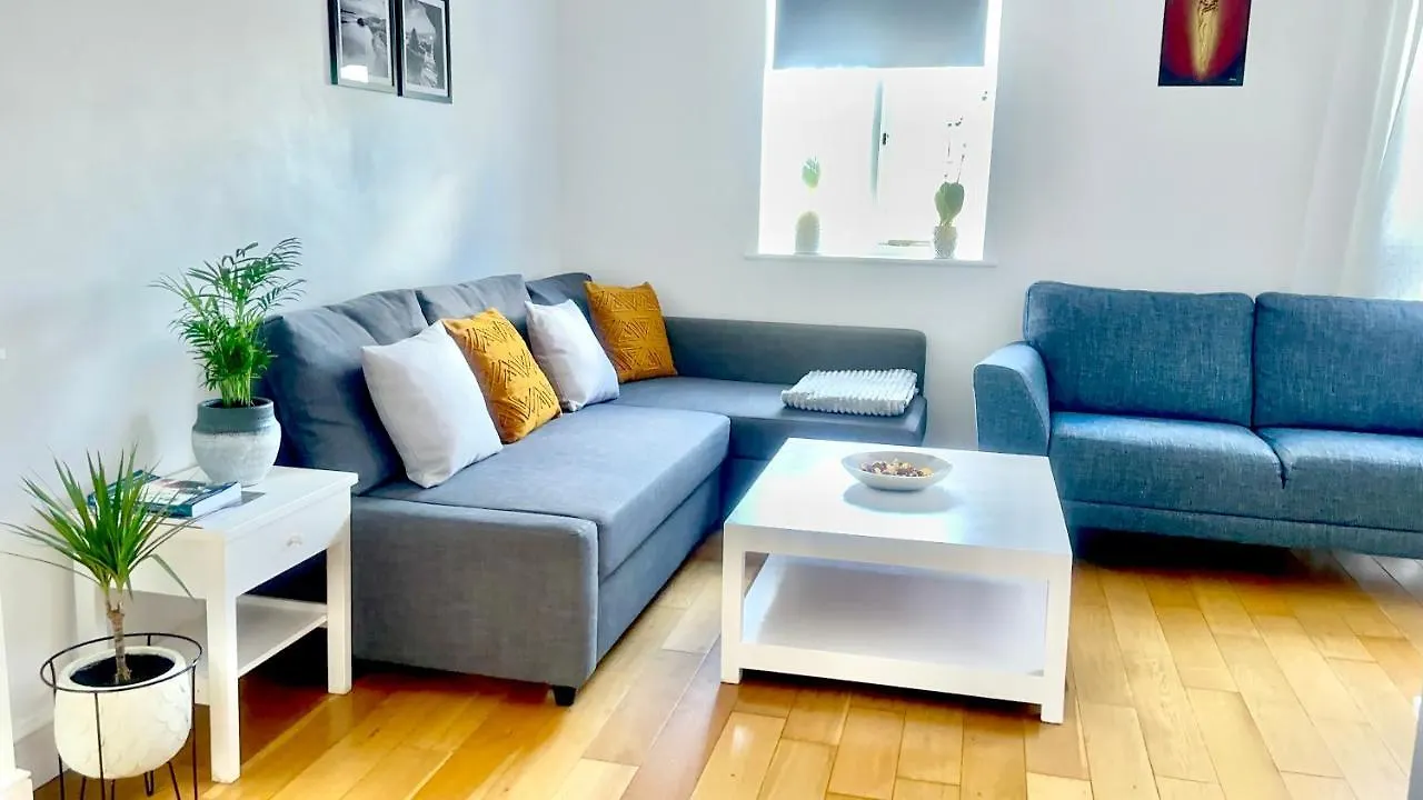 Apartment Canal View House: City of London Oasis United Kingdom