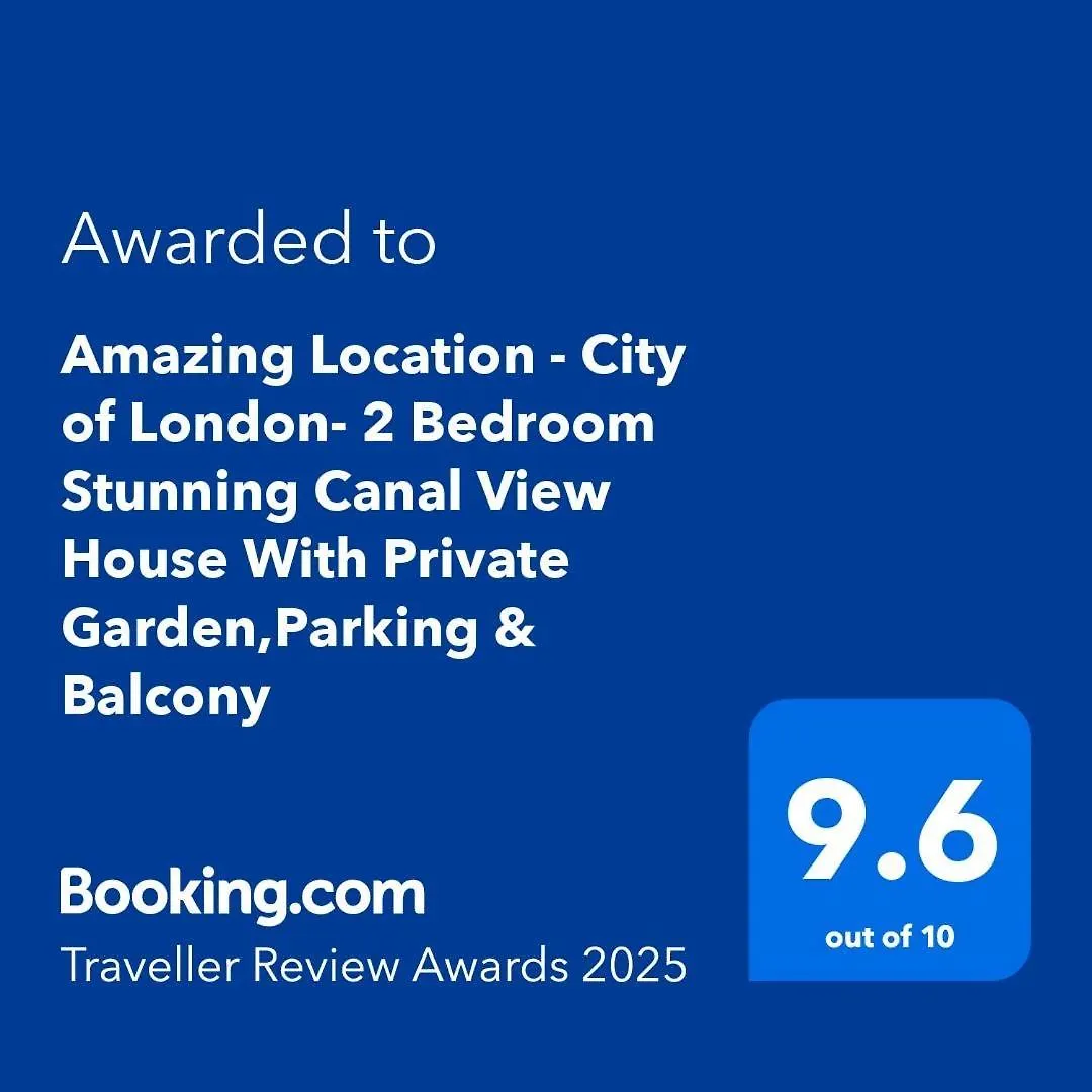 Canal View House: City of London Oasis Apartment